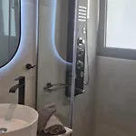 شقة Thalori *