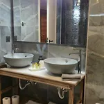 شقة Thalori *