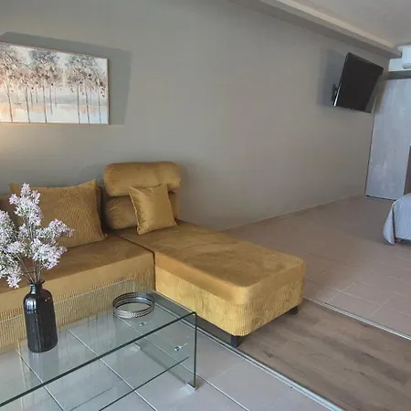 Apartment Thalori *