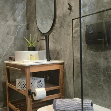 Apartment Thalori