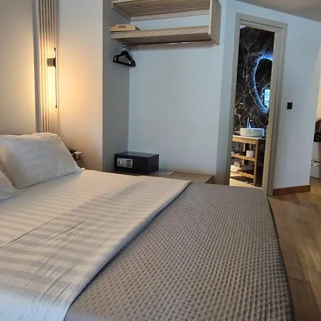 Apartment Thalori