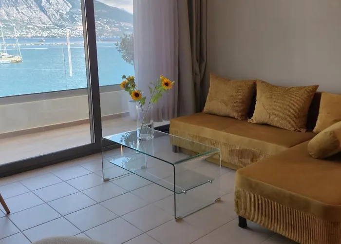 Thalori Apartamento